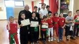 Foto di gruppo classe bambini